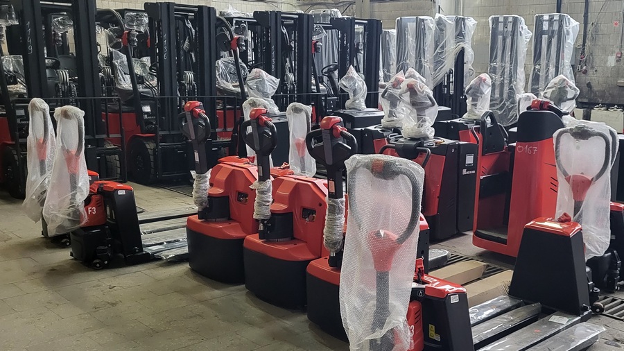 Тест-драйв складской техники на нашем складе в Кызыле